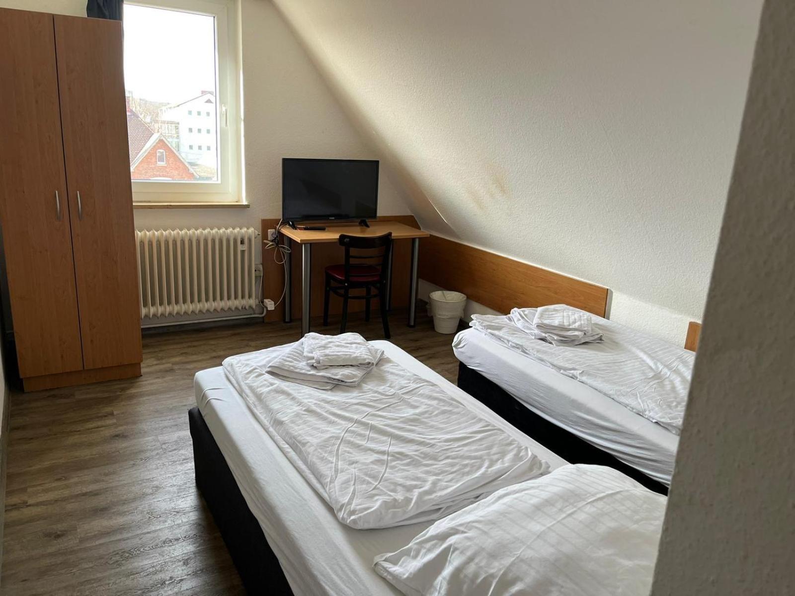 24-7 Stadthotel Stuttgart Zimmer foto